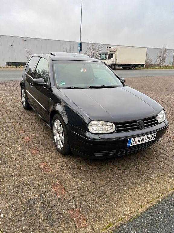 Schwarz Gebraucht 2003 VW Golf Pacific Limousine | 2.499 € (Guter Preis) - Bild 1/4