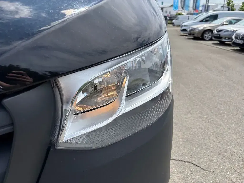 Gebraucht Mercedes Sprinter 170 PS (125 kW) 2024 Tiefschwarz Van