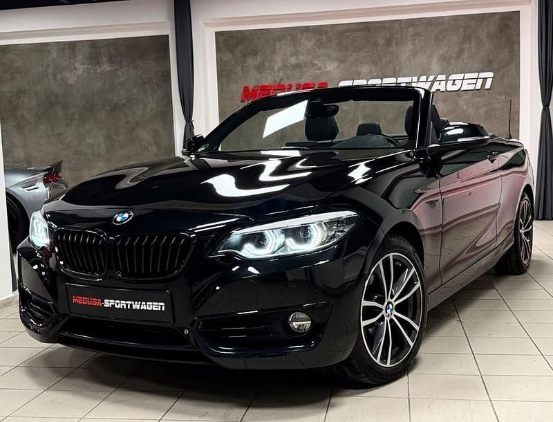 Gebraucht BMW 220 Sport Line 190 PS (139 kW) 2020 Schwarz Cabrio