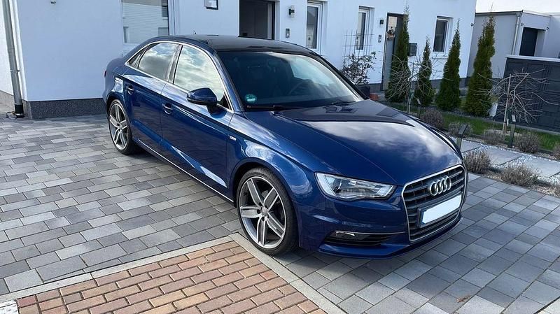 Gebraucht Audi A3 S-Line 150 PS (110 kW) 2015 Blau Limousine