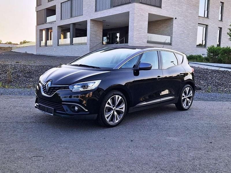 Schwarz (metallic) Gebraucht 2017 Renault Scénic Van / Kleinbus | 13.950 € (Fairer Preis) - Bild 1/4
