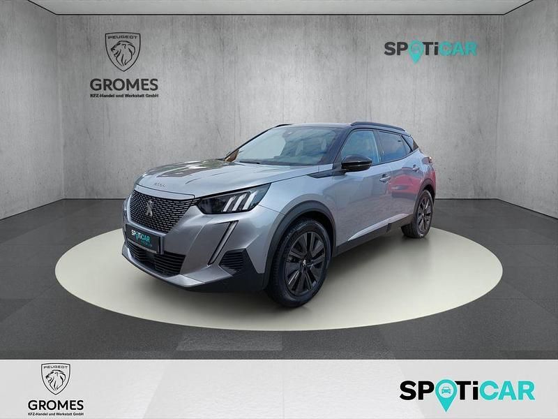 Grau artense (metallic) Gebraucht 2023 Peugeot e-2008 GT SUV | 24.990 € - Bild 1/4
