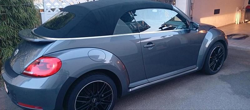 Gebraucht VW Beetle 105 PS (77 kW) 2012 Grau Kleinwagen