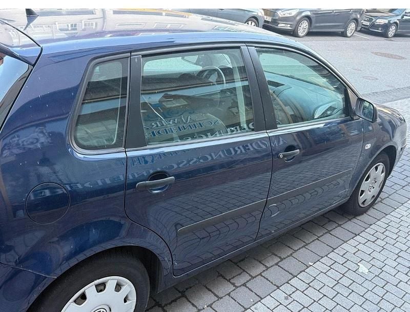 Gebraucht VW Polo 90 PS (66 kW) 2004 Blau Kleinwagen