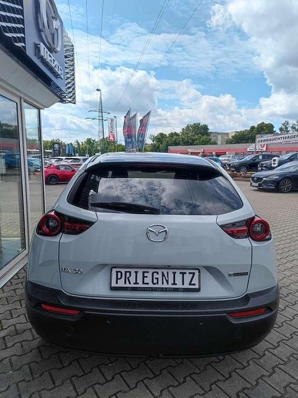 Gebraucht Mazda MX30 Ad'Vantage 106 kW (145 PS) 2023 Ceramic white SUV