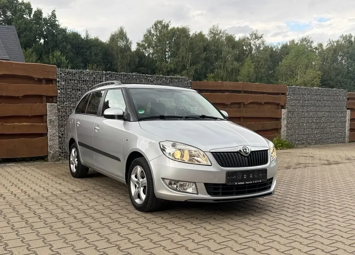 Gebraucht Skoda Fabia 105 PS (77 kW) 2010 Grau Kombi