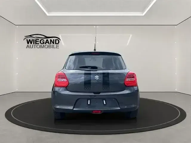 Gebraucht Suzuki Swift 111 PS (81 kW) 2018 Blau Kleinwagen