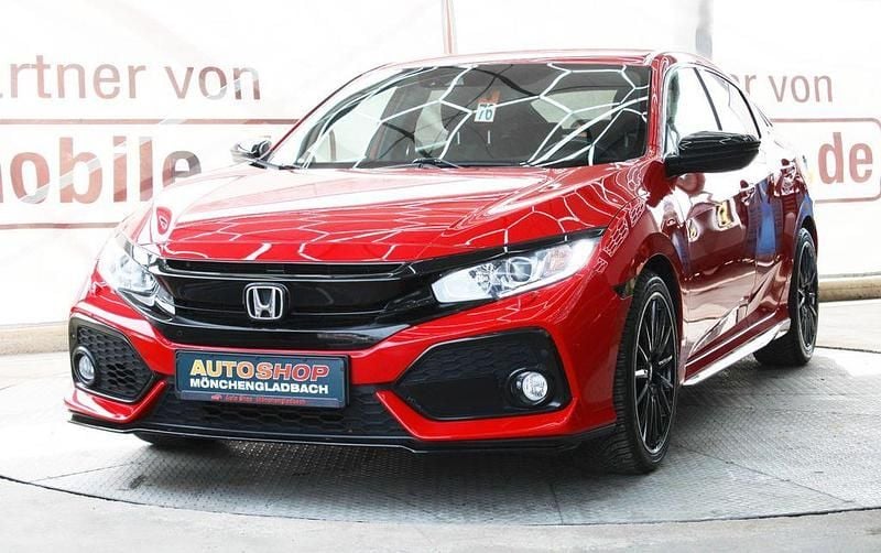 Gebraucht Honda Civic 129 PS (94 kW) 2017 Liberty rally red Limousine