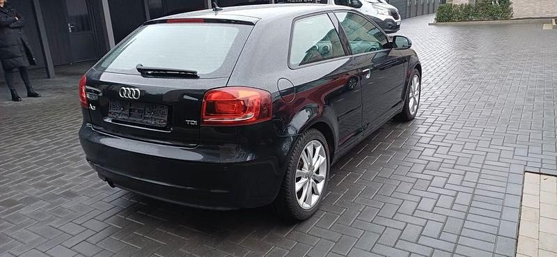 Gebraucht Audi A3 Ambition 140 PS (102 kW) 2012 Schwarz Limousine