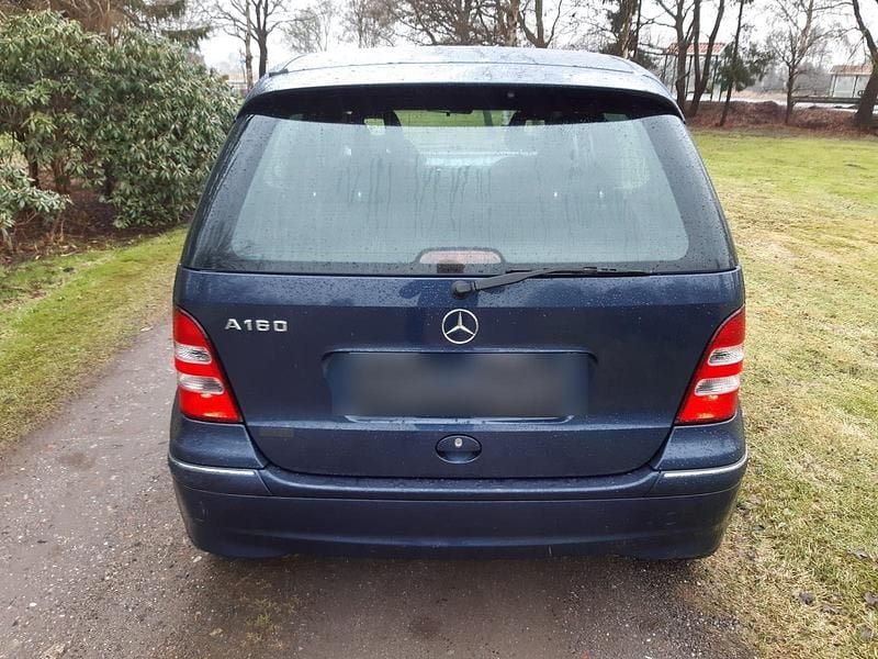 Gebraucht Mercedes A160 Elegance 102 PS (75 kW) 2004 Blau Kleinwagen