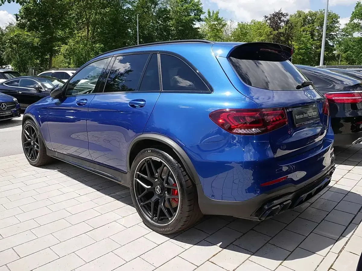 Gebraucht Mercedes GLC63 AMG Night 510 PS (375 kW) 2022 Metalliclack spektralblau SUV