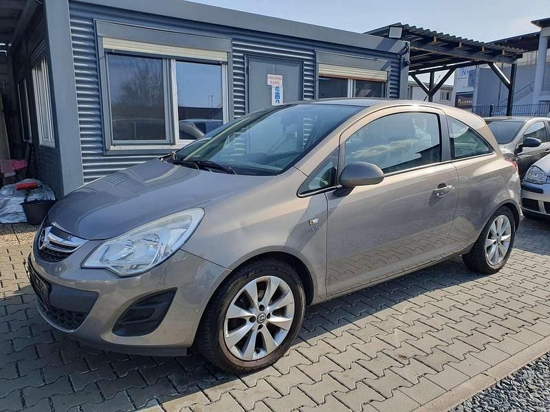 Gebraucht Opel Corsa Active 87 PS (63 kW) 2013 Muskatgrau/muskat braun(m2) Kleinwagen