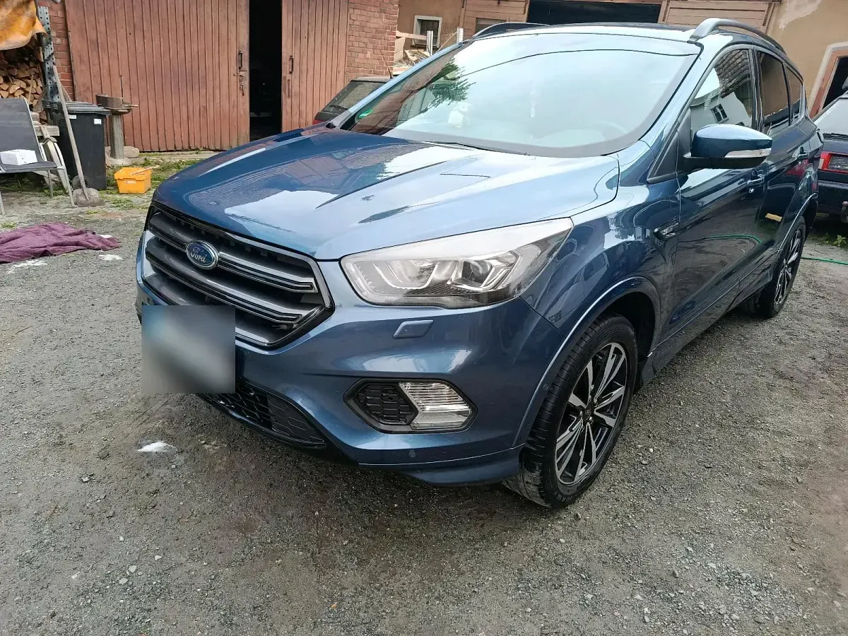 Gebraucht Ford Kuga ST-Line 150 PS (110 kW) 2018 Blau SUV