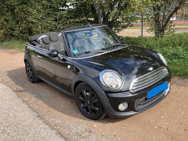 Schwarz Gebraucht 2011 Mini One Cabriolet Cabrio | 5.600 € (Fairer Preis) - Bild 1/4