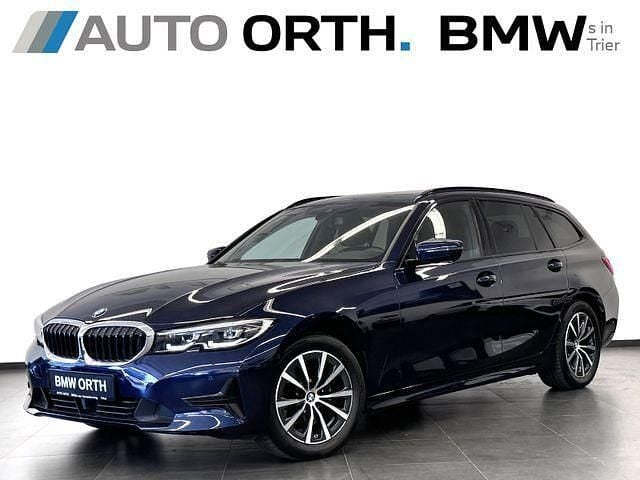 Tansanitblau ii Gebraucht 2021 BMW 320 Advantage Kombi | 29.700 € (Etwas zu teuer) - Bild 1/4