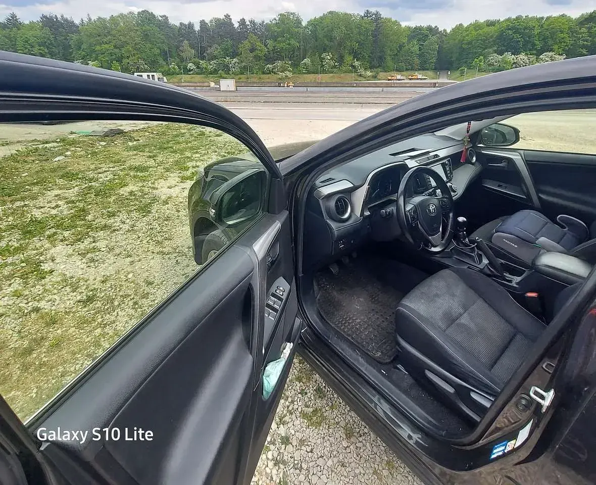 Gebraucht Toyota RAV4 Edition-S 143 PS (105 kW) 2016 SUV