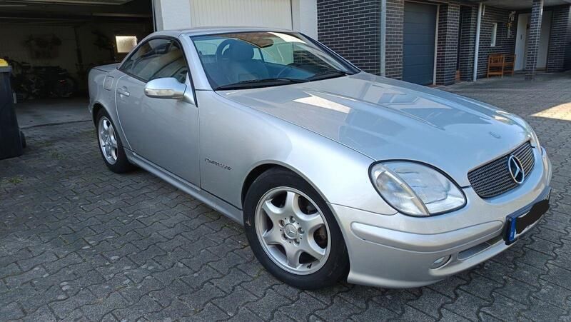 Silber Gebraucht 2003 Mercedes SLK200 Cabrio | 5.499 € (Fairer Preis) - Bild 1/4