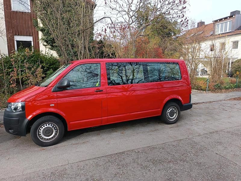 Gebraucht VW T5 140 PS (102 kW) 2011 Rot Van