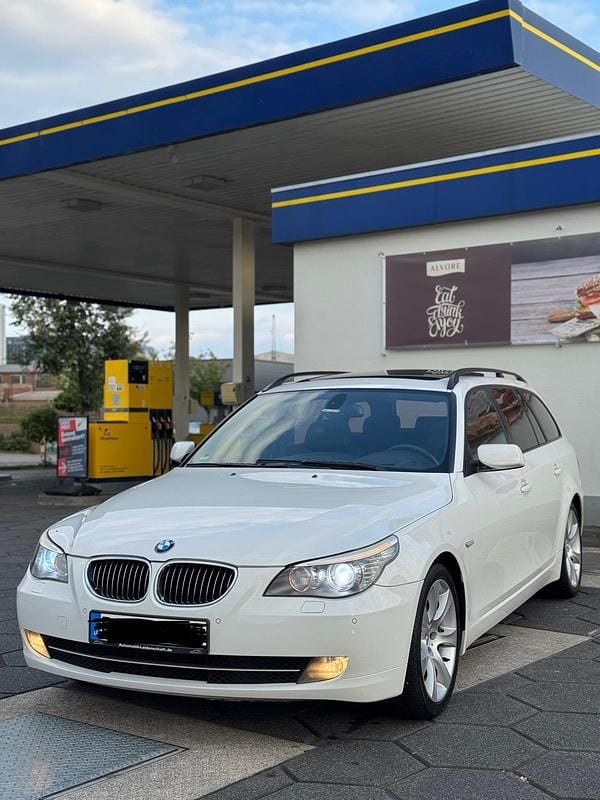 Schwarz Gebraucht 2008 BMW 535 Kombi | 7.900 € (Guter Preis) - Bild 1/4