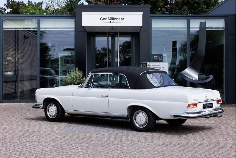 Gebraucht Mercedes W111 SE 160 PS (117 kW) 1970 Weiß Cabrio