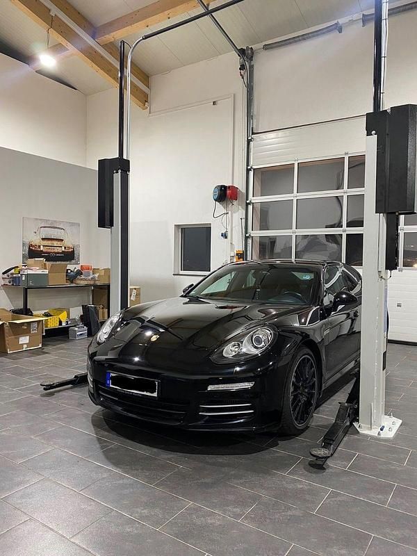 Gebraucht Porsche Panamera 4S 420 PS (308 kW) 2014 Schwarz Limousine