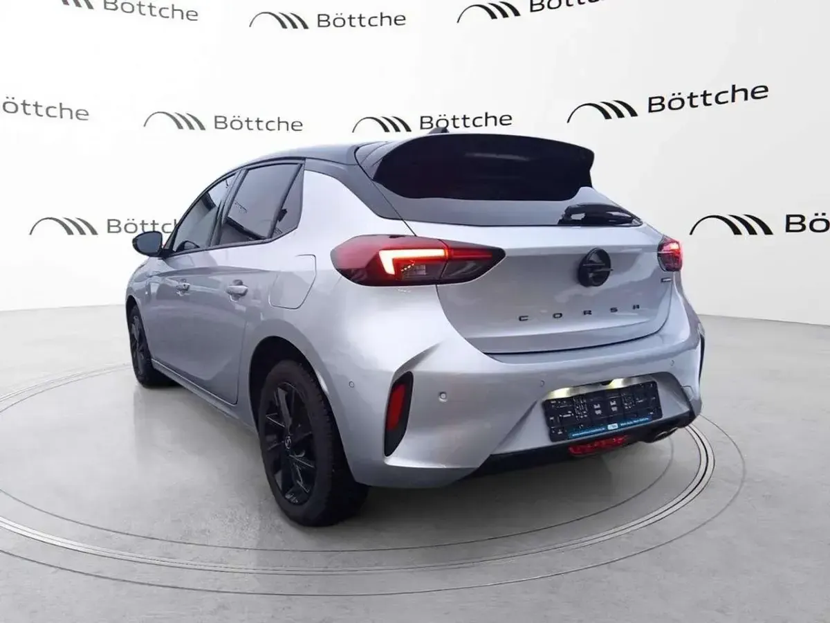 Gebraucht Opel Corsa 136 PS (100 kW) 2025 Grau/typ aussenverkleidung met Limousine