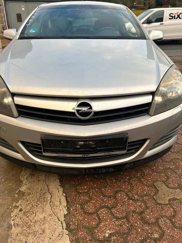 Gebraucht Opel Astra GTC 125 PS (91 kW) 2005 Silber Coupé