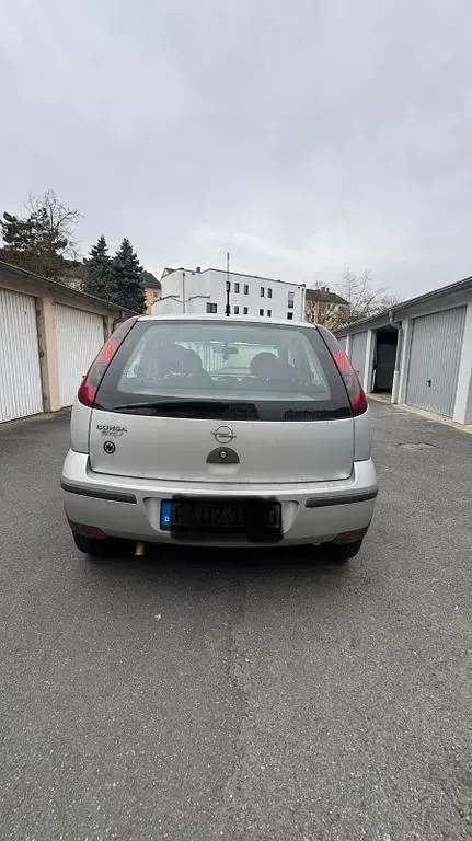 Gebraucht Opel Corsa 60 PS (44 kW) 2006 Silber Kleinwagen