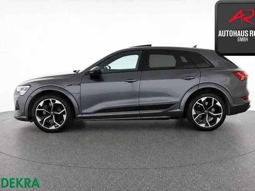 Gebraucht Audi e-tron Sport 369 kW (503 PS) 2023 Grau SUV