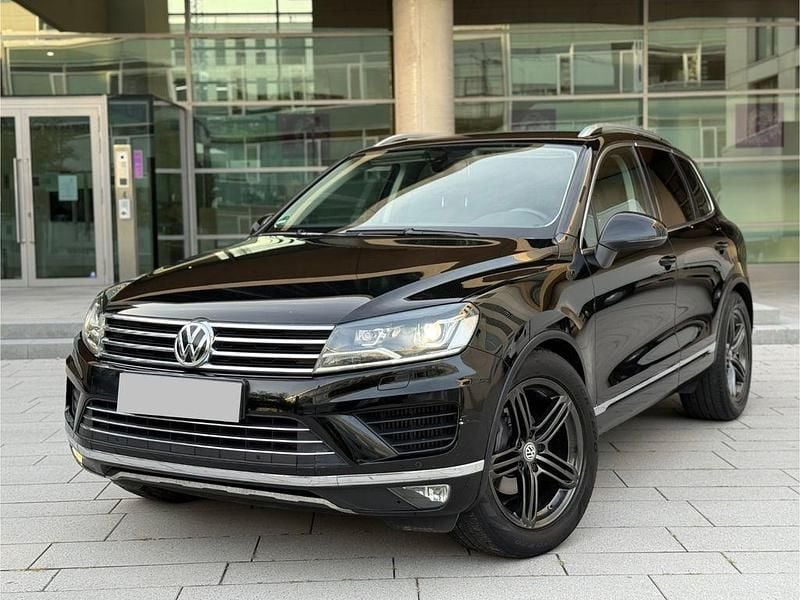 Schwarz Gebraucht 2016 VW Touareg Executive SUV | 16.900 € (Superpreis) - Bild 1/4