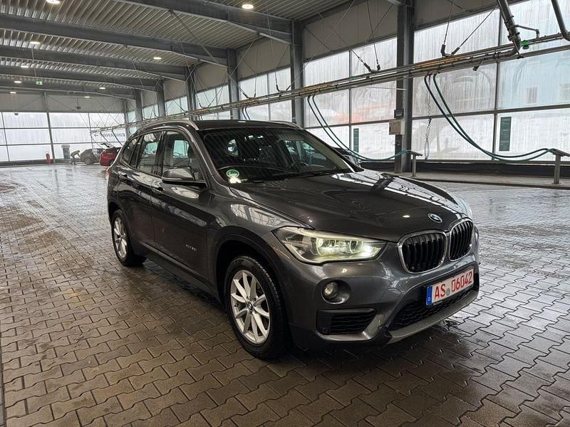 Gebraucht BMW X1 Advantage 192 PS (141 kW) 2016 Grau SUV
