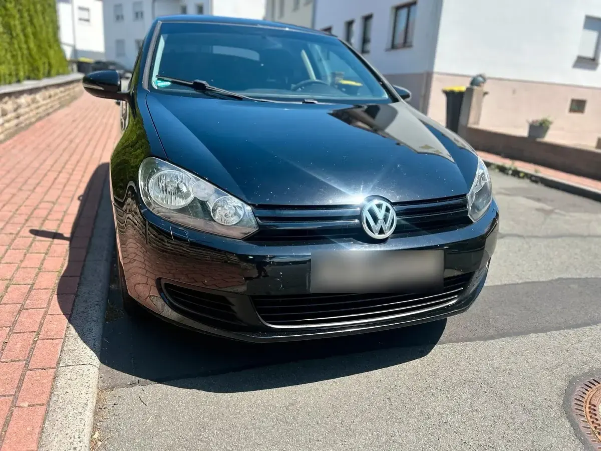 Gebraucht VW Golf 105 PS (77 kW) 2010 Schwarz Coupé