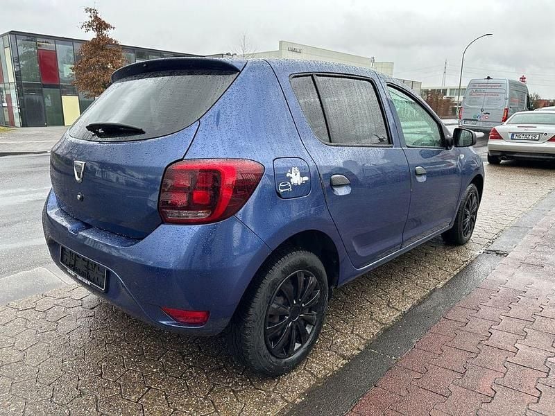 Gebraucht Dacia Sandero Essentiel 73 PS (53 kW) 2018 Blau Limousine