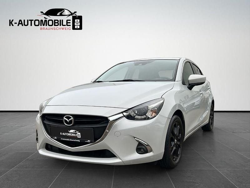 Weiß Gebraucht 2019 Mazda 2 Kizoku Limousine | 13.599 € (Guter Preis) - Bild 1/4