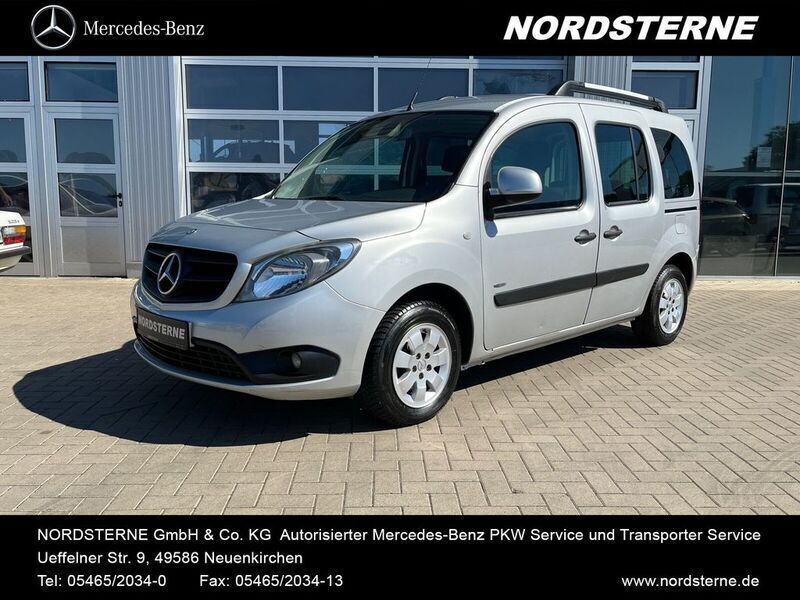 Brillantsilber Gebraucht 2012 Mercedes Citan 109 Kombi | 7.888 € - Bild 1/4