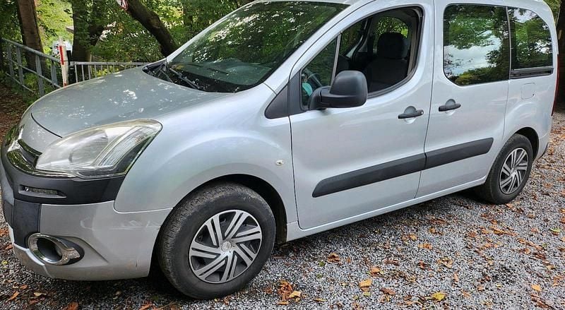 Grau Gebraucht 2013 Citroën Berlingo Van / Kleinbus | 1.500 € (Superpreis) - Bild 1/4
