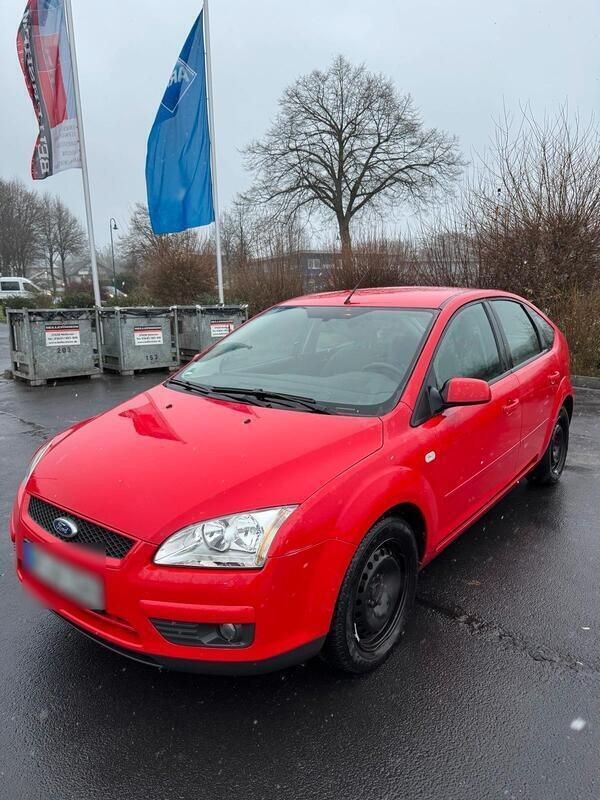 Rot Gebraucht 2007 Ford Focus Limousine | 1.300 € (Guter Preis) - Bild 1/4
