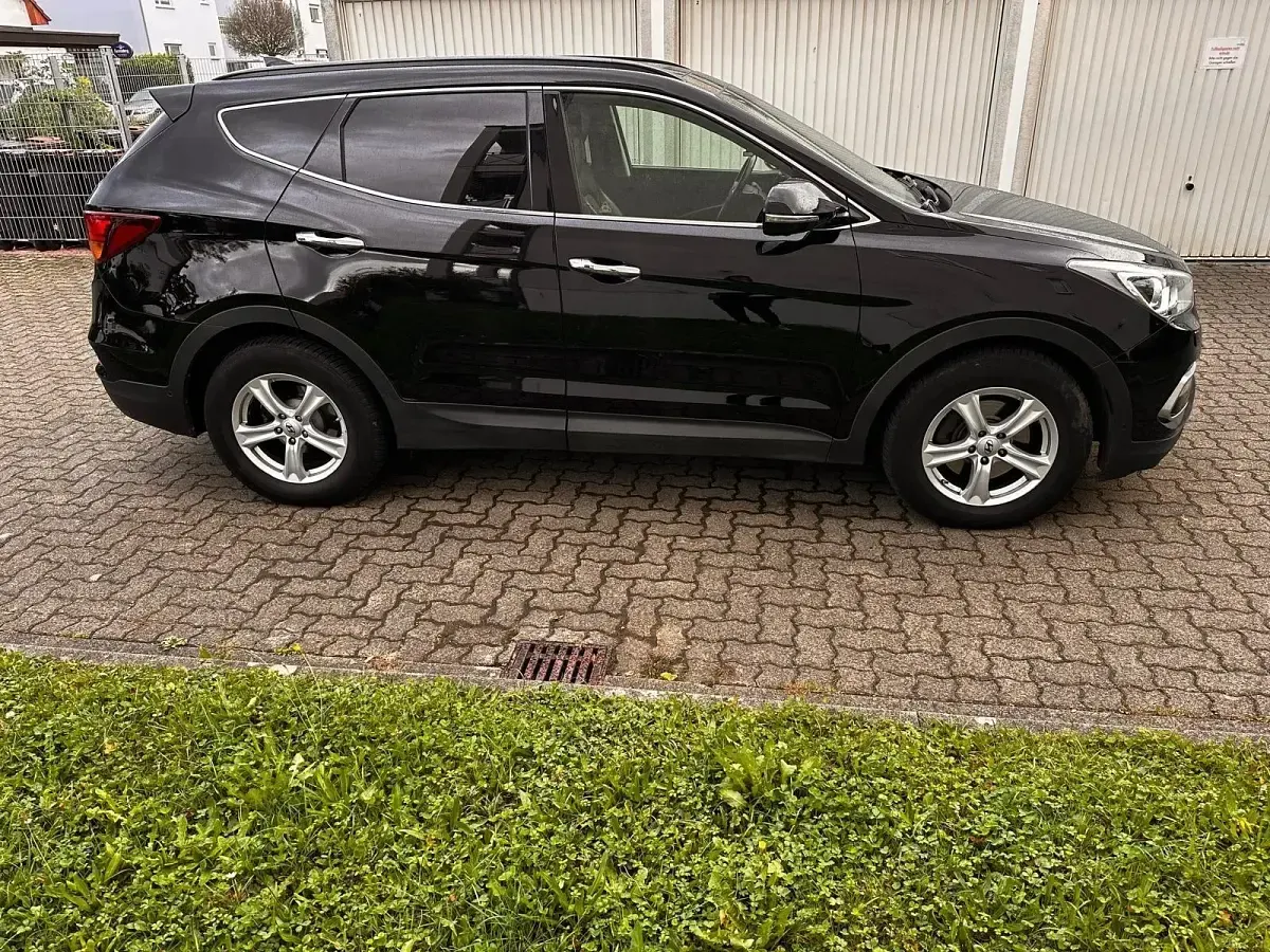 Gebraucht Hyundai Santa Fe 200 PS (147 kW) 2016 Schwarz SUV