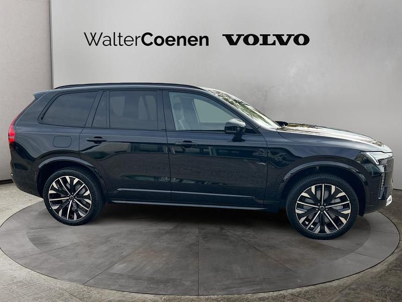 Neu Volvo XC90 Plus 455 PS (334 kW) 2025 Schwarz SUV
