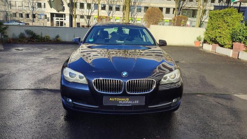 Gebraucht BMW 520 184 PS (135 kW) 2011 Blau Kombi