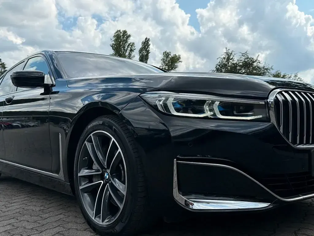 Gebraucht BMW 740 Executive 340 PS (250 kW) 2021 Schwarz Limousine