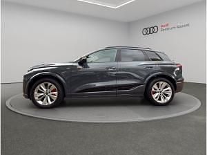 Gebraucht Audi Q6 e-tron S-Line 225 kW (306 PS) 2025 Grau (magnetgrau) SUV