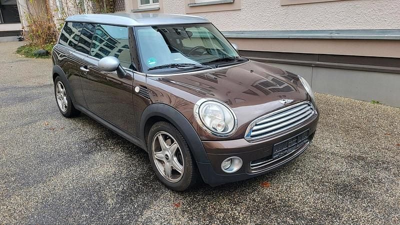 Braun Gebraucht 2008 Mini Cooper S Clubman Kombi | 2.999 € - Bild 1/4