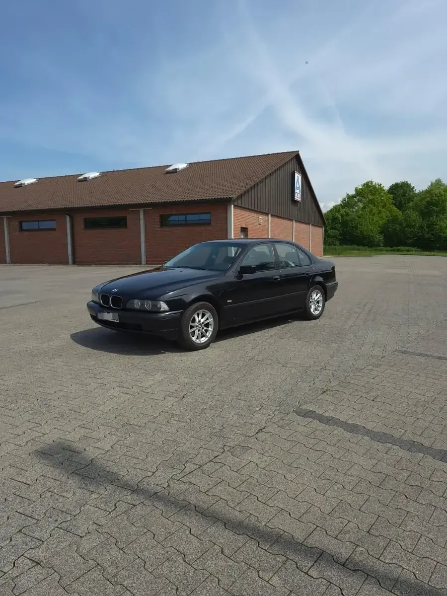 Gebraucht BMW 520 150 PS (110 kW) 1999 Schwarz Limousine