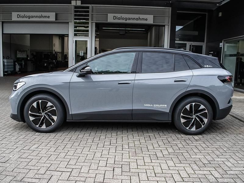 Gebraucht VW ID.4 Pure 125 kW (170 PS) 2025 Mondsteingrau / schwarz SUV