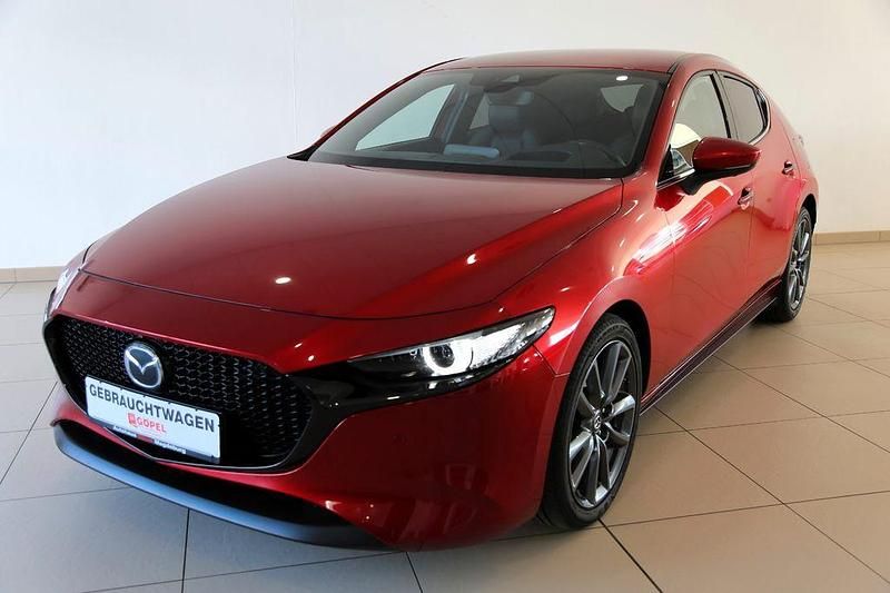 Gebraucht Mazda 3 Selection 122 PS (89 kW) 2020 Rot Limousine