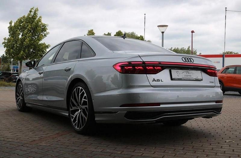 Gebraucht Audi A8L 460 PS (338 kW) 2024 Silber Limousine