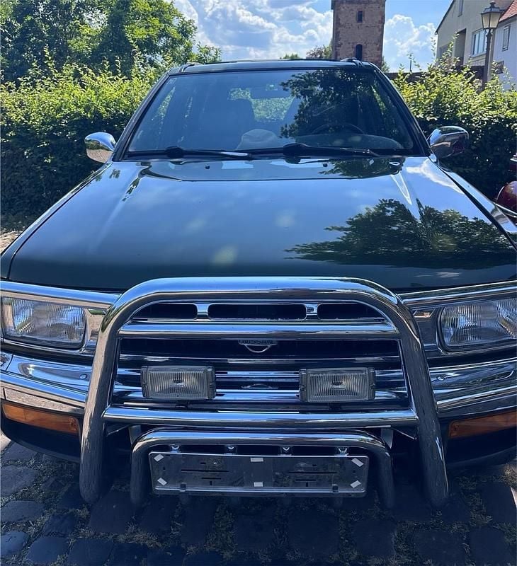 Grün Gebraucht 1998 Nissan Pathfinder SUV | 5.000 € (Guter Preis) - Bild 1/4