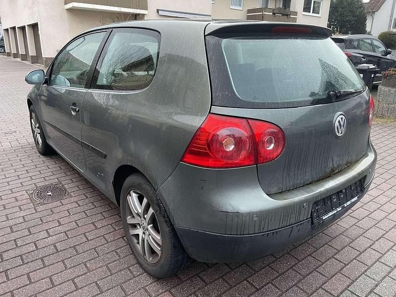 Gebraucht VW Golf IV Trendline 75 PS (55 kW) 2005 Sagegreen metallic Kleinwagen