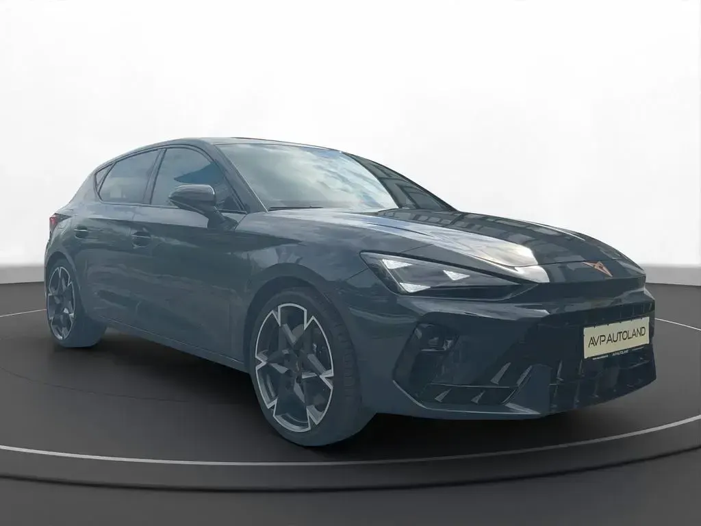 Neu Cupra Leon VZ 272 PS (200 kW) 2026 Blau Limousine